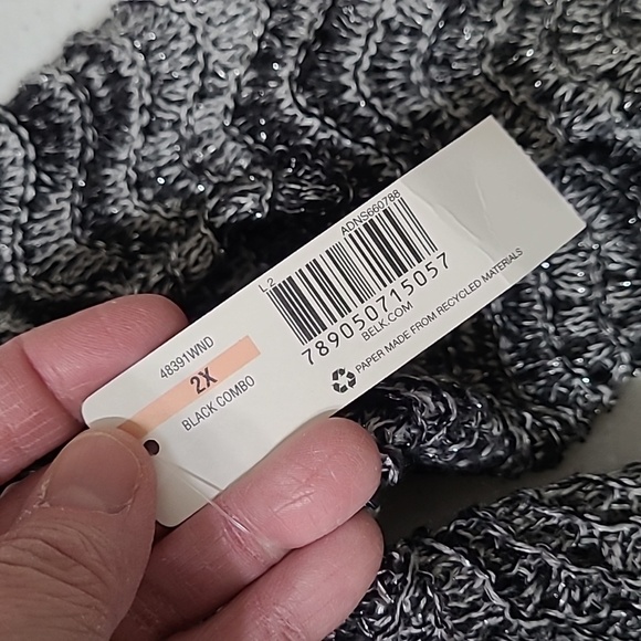 NWT New Directions Black & Grey Sweater with Silver Threading size 2X - Picture 6 of 11